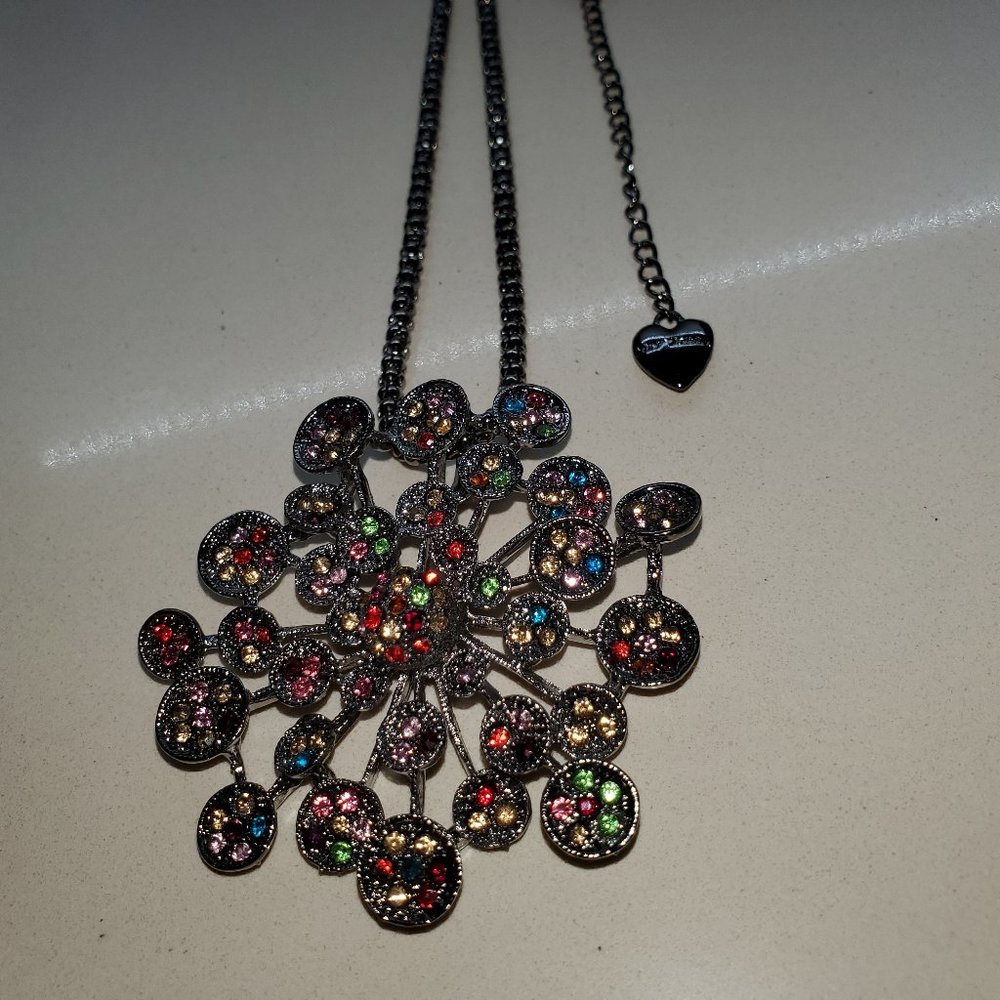 LONG NECKLACE DONE IN MULTI-COLORED STONES